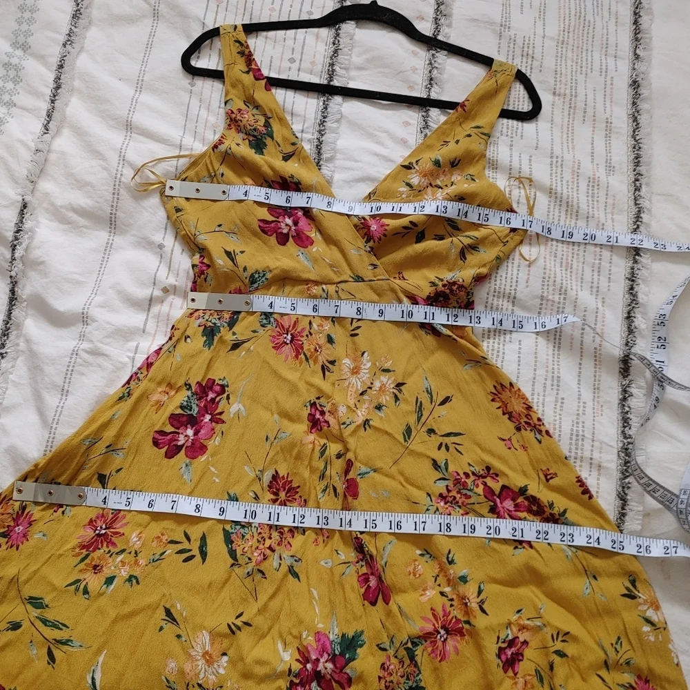 Dynamite floral midi dress XS - Picture 12 of 13